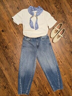 kensie jessica hi-rise crop barrel jean 0/25 never worn med wash super cute